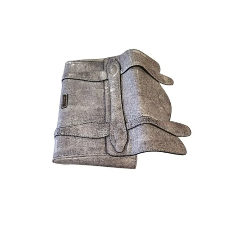 BCBGMAXAZRIA‎ STEPHANY FAUXSTINGRAY CLUTCH